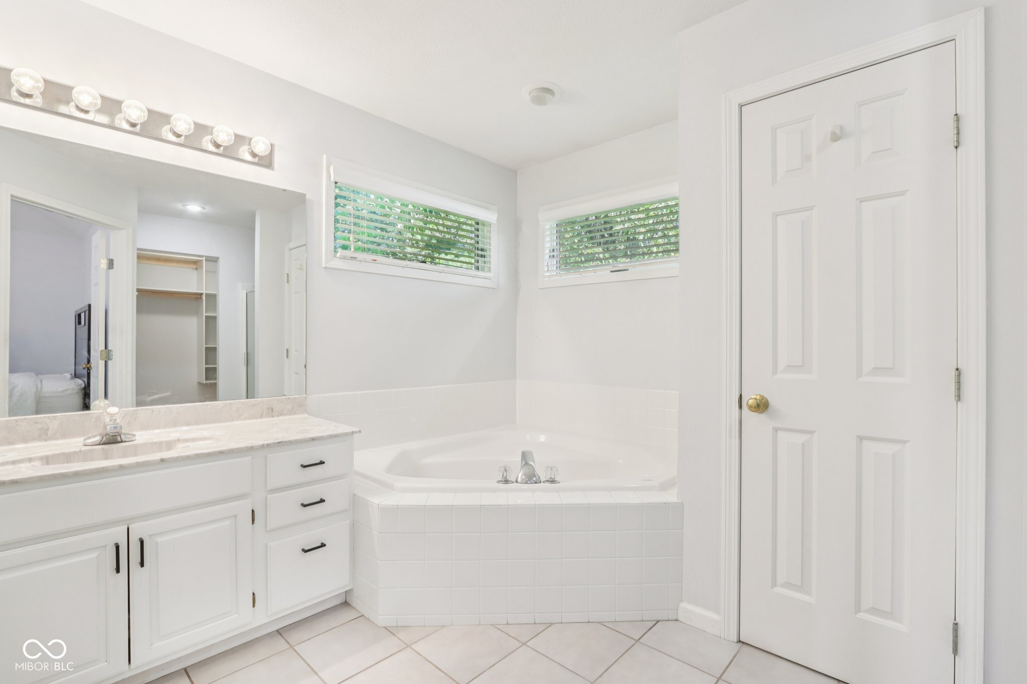 430 Oakbrook Drive Columbus, IN 47201 - Photo 31 of 51