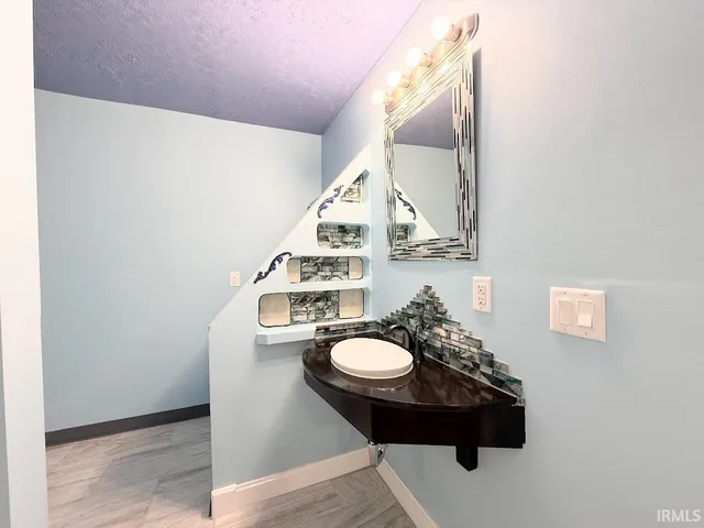 $234,900 | 4423 East County Road 275 North, Logansport, IN 46947