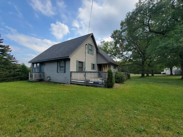$250,000 | 721 Merkey Road West, Manistee, MI 49660