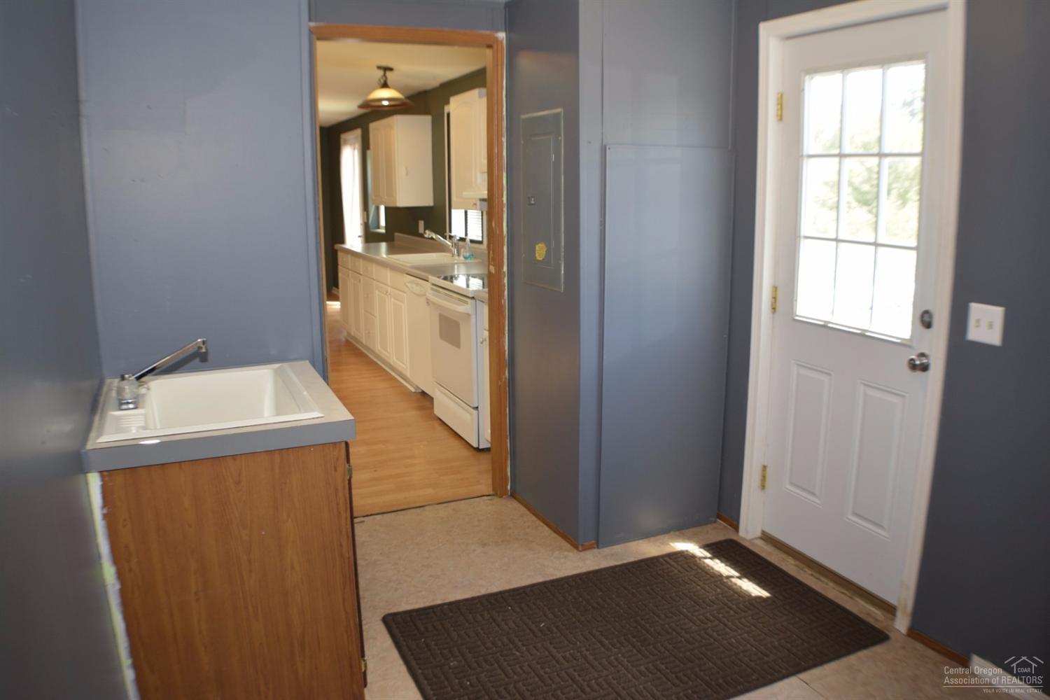 19541 Apache Road Bend, OR 97702 - Photo 21 of 25 Additional Photo