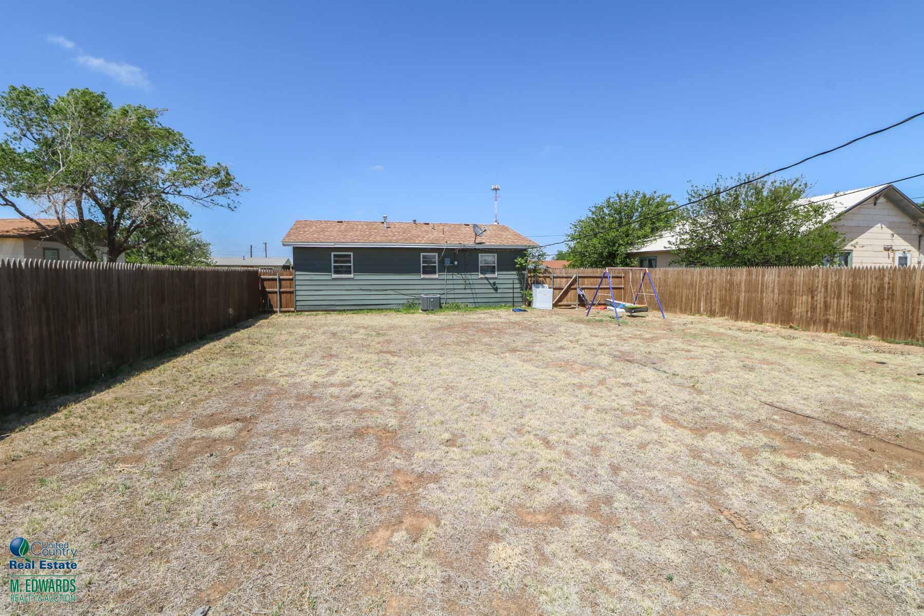 709 West Ross Street Floydada, TX 79235 - Photo 10 of 10 Ross-11