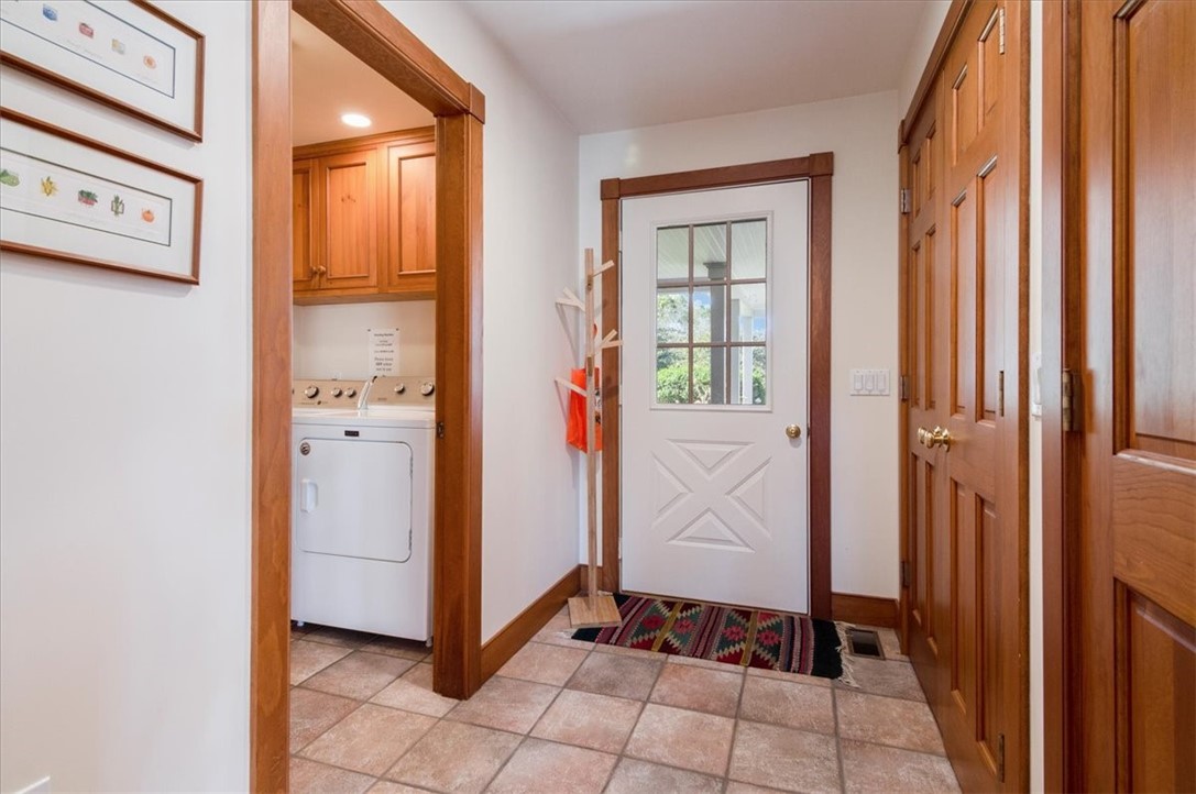 9E Bradford Road Westerly, RI 02808 - Photo 14 of 49 Mudroom & Laundry Area