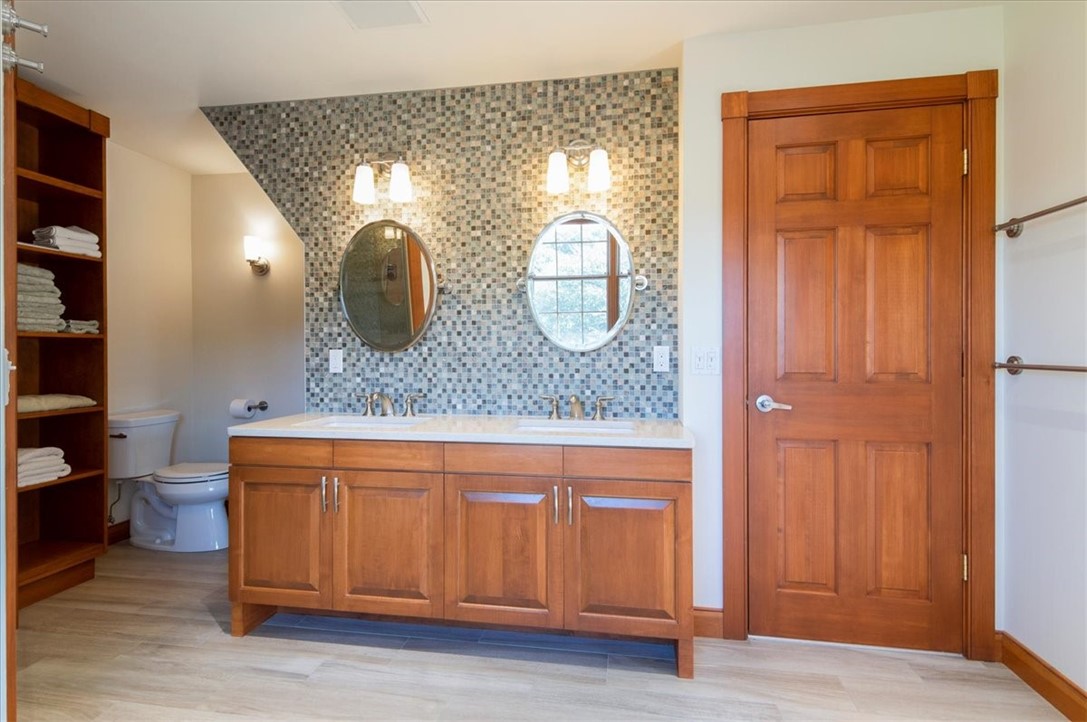 9E Bradford Road Westerly, RI 02808 - Photo 33 of 49 Primary Bathroom