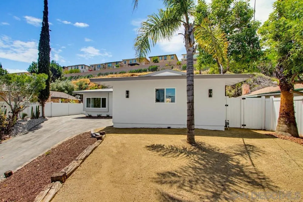 8740 Vanguard Place Lakeside, CA 92040 - Photo 32 of 44