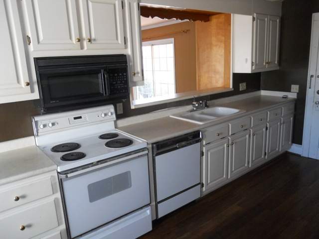 513 St Mark Road Taylors, SC 29687 - Photo 3 of 13