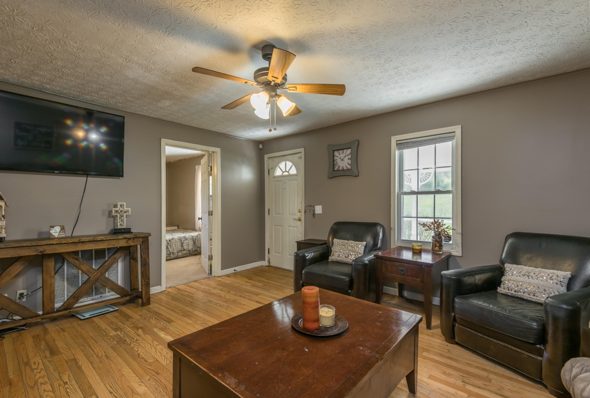 526 Back Valley Road Oliver Springs, TN 37840 - Photo 3 of 27 Gallery Image 3