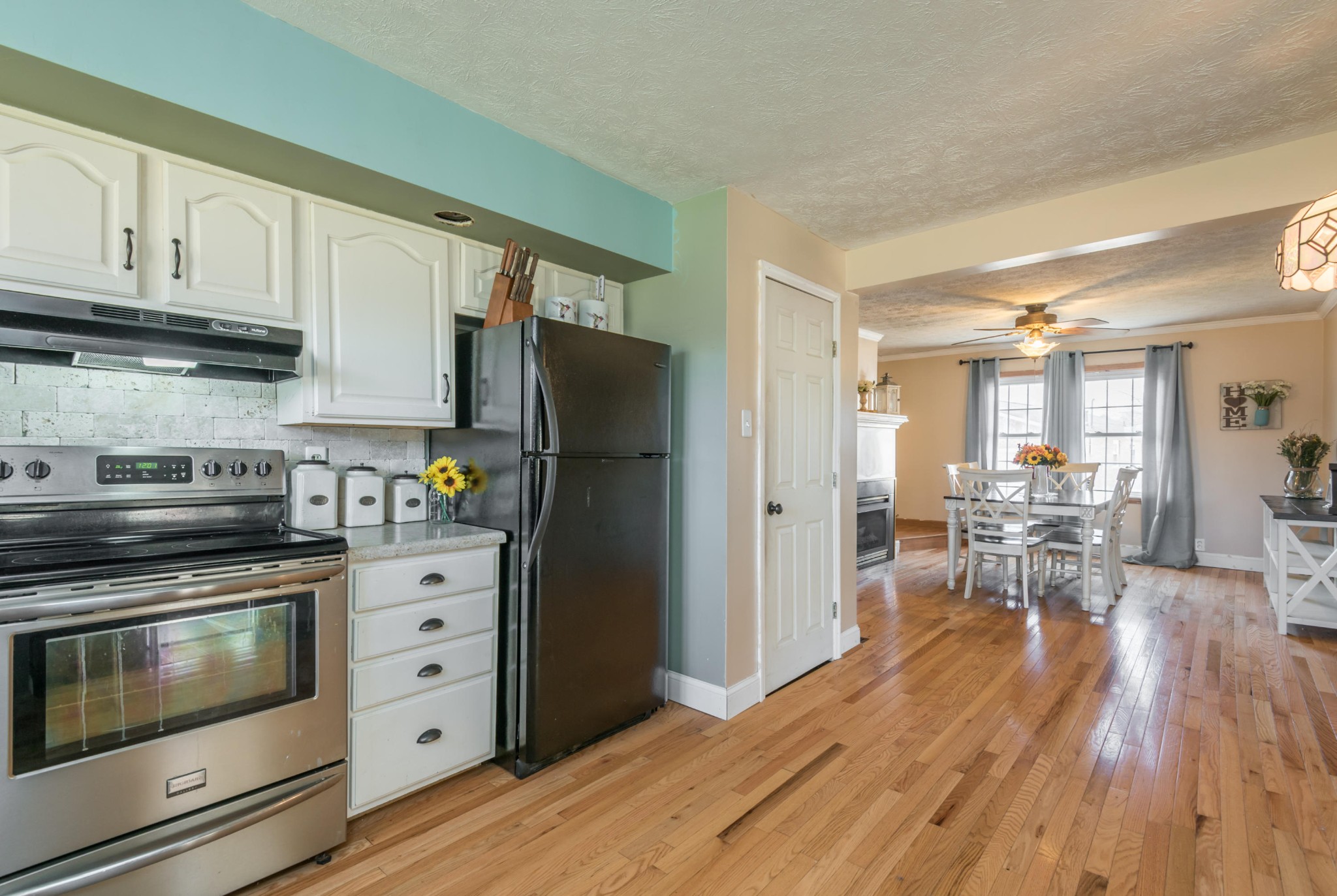 526 Back Valley Road Oliver Springs, TN 37840 - Photo 4 of 27 Gallery Image 4