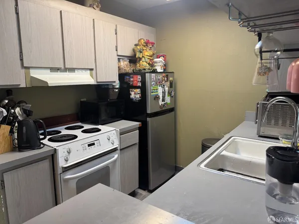 $499,888 | 365 Half Moon Lane, Unit 8, Daly City, CA 94015
