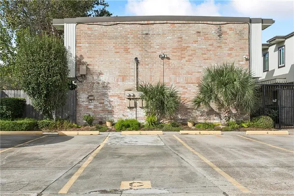 $187,000 | 3005 7th Street, Unit C, Metairie, LA 70002