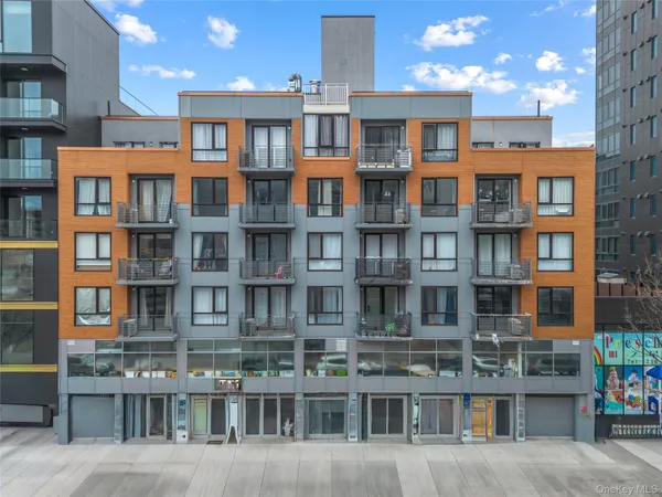 $539,000 | 35-20 146th Street, Unit 3B | Murray Hill - Flushing