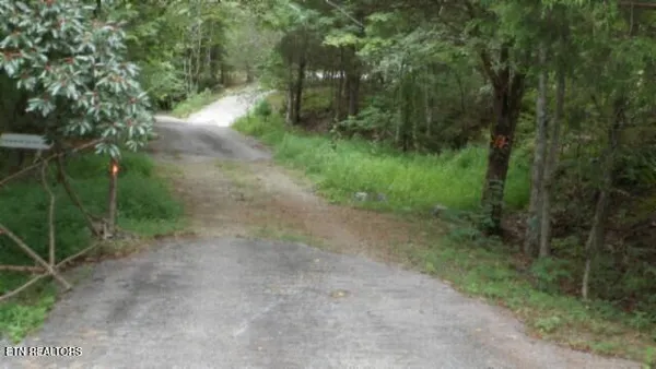 $32,500 | 2.64 Old Hwy 53 S, Celina, TN 38551