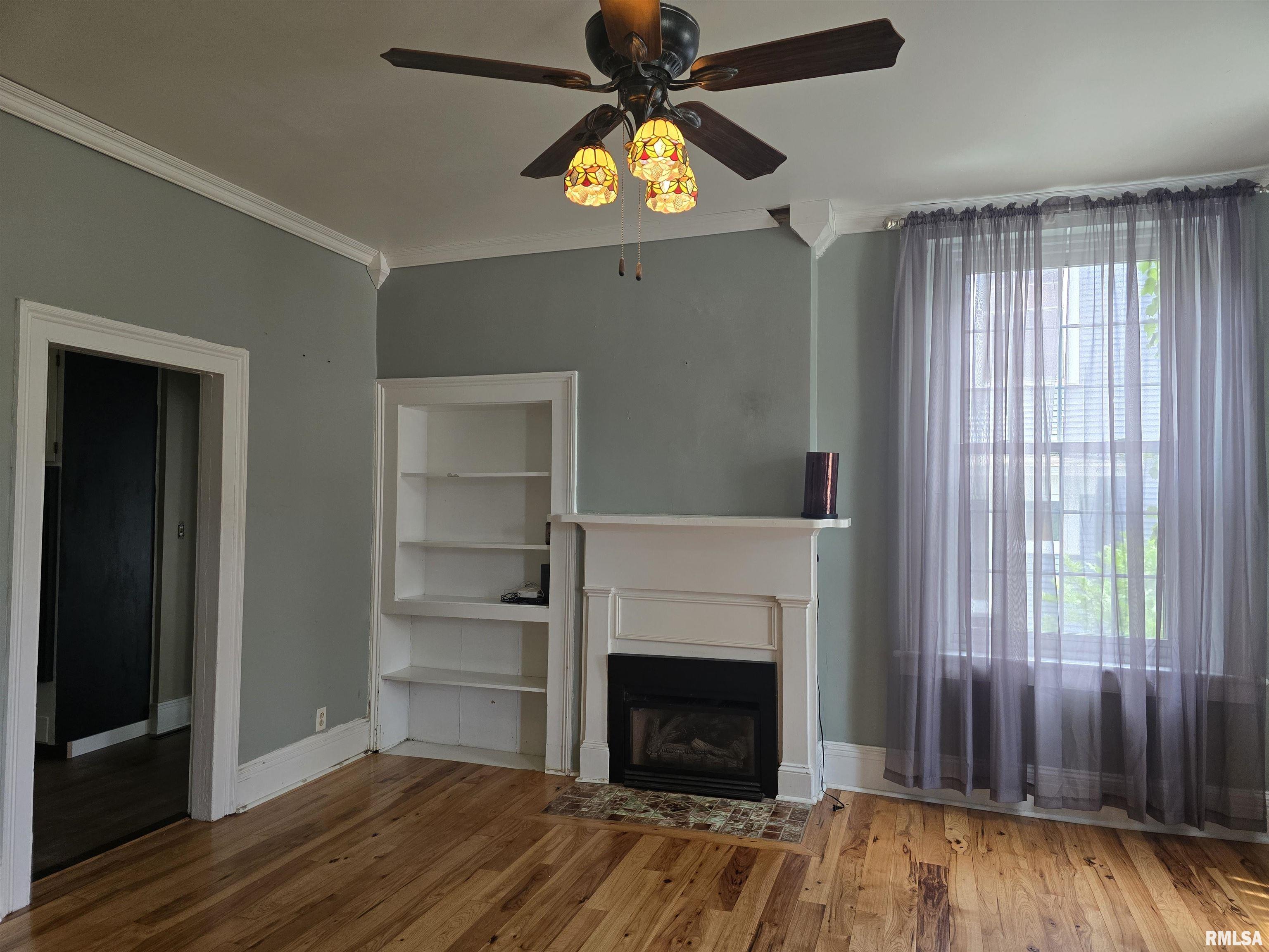 239 West Chestnut Street Canton, IL 61520 - Photo 12 of 83
