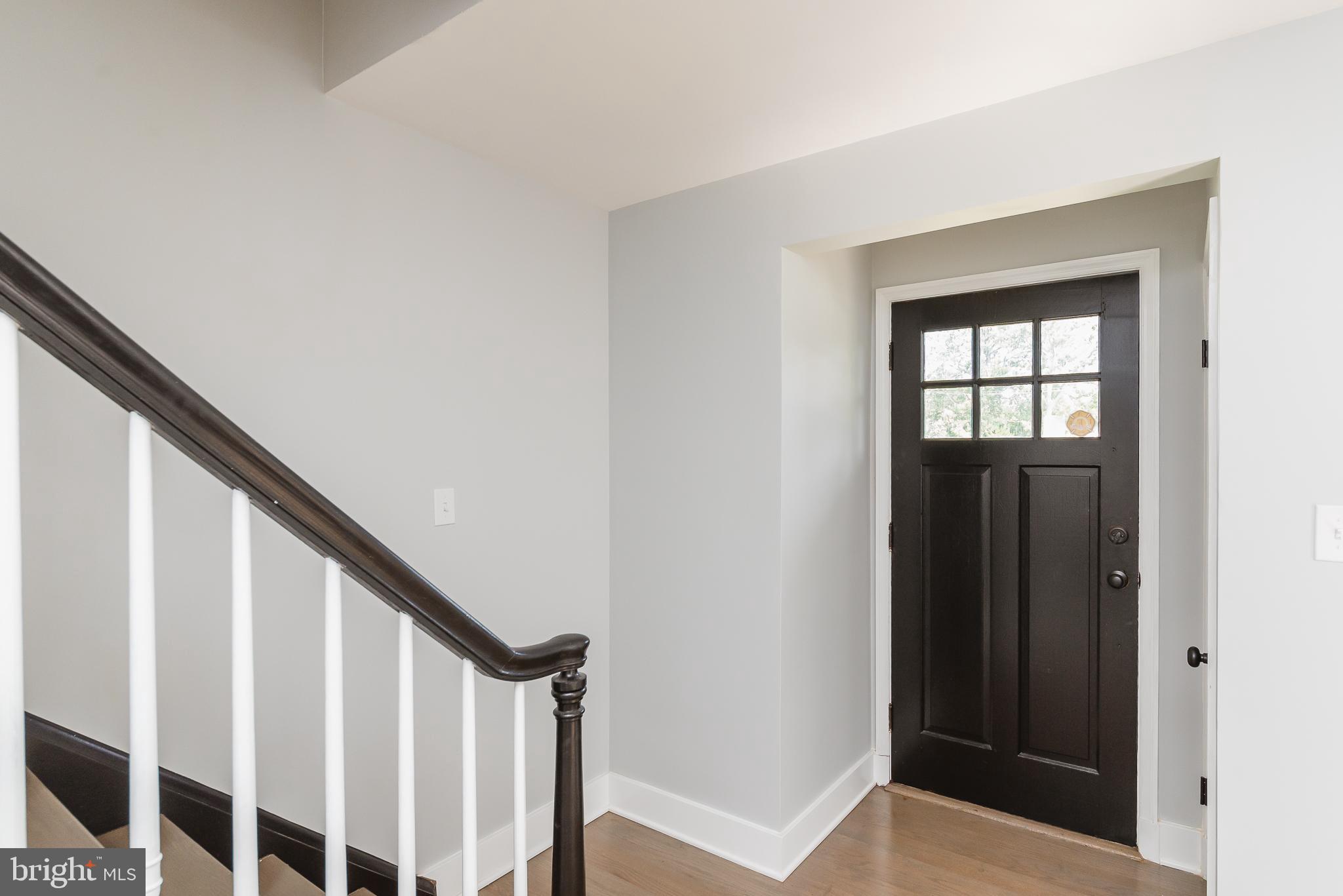 1713 Goodview Road Baltimore, MD 21234 - Photo 4 of 60 Foyer