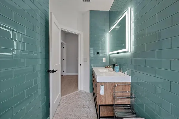 $8,500 | 7705 Apple Tree Circle, Orlando, FL 32819