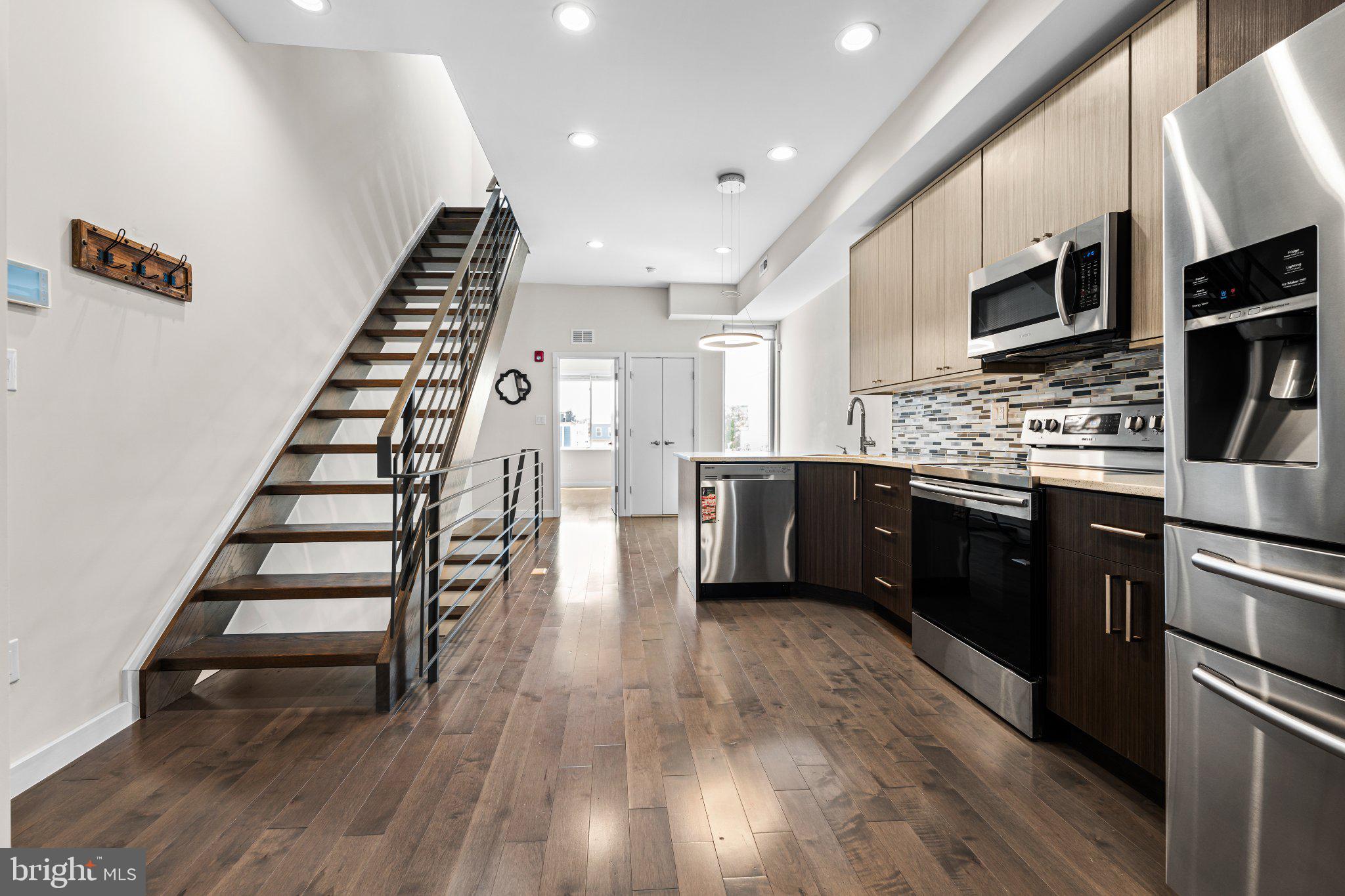1822 Federal Street, Unit 3 Philadelphia, PA 19146 - Photo 2 of 15