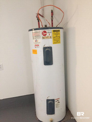 623 East Gate Circle Foley, AL 36535 - Photo 31 of 40 hot water in garage