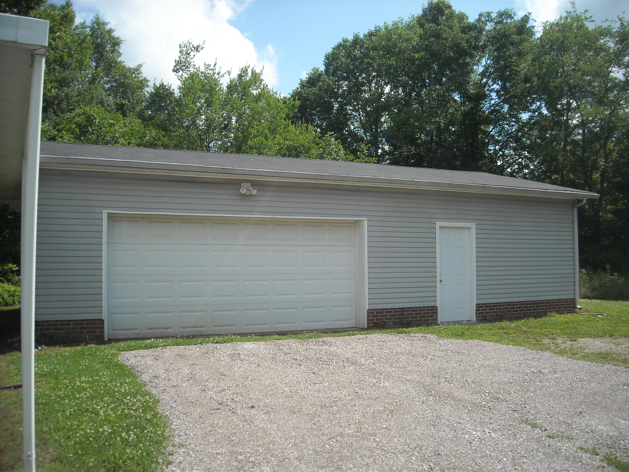 5620 Lunns Store Road Chapel Hill, TN 37034 - Photo 2 of 20 Gallery Image 2
