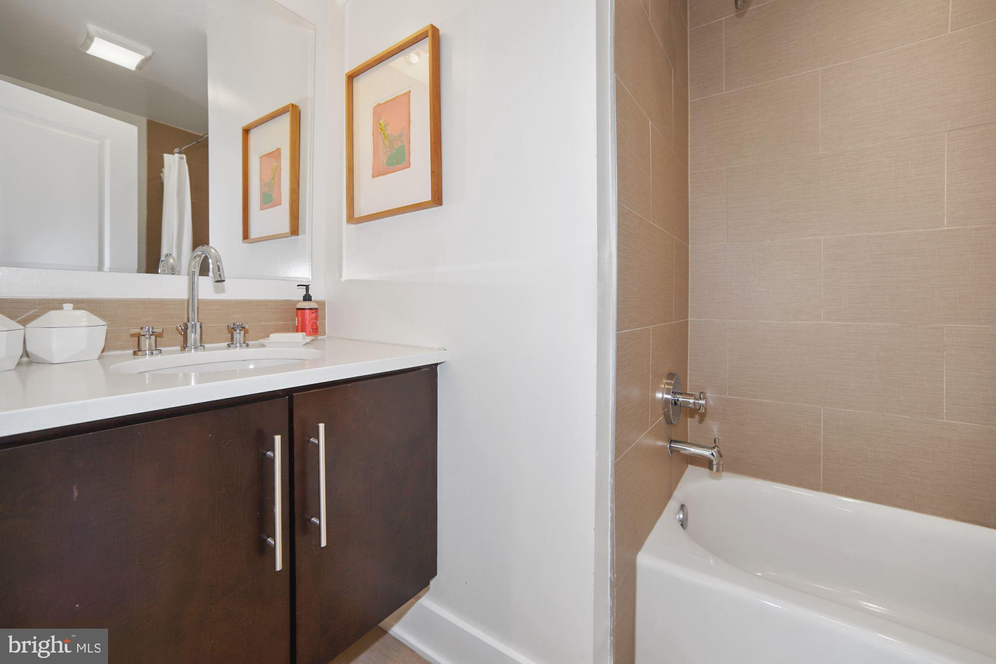 2101 11th Street Northwest, Unit 403 Washington, DC 20001 - Photo 18 of 25 Shower/Tub combination in second bath