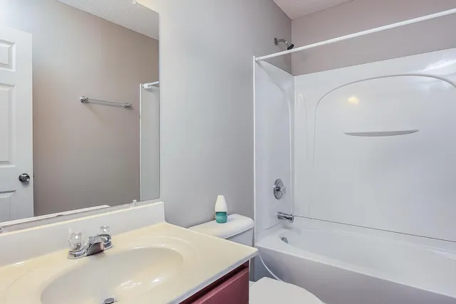 $2,045 | 78 Valleyfield Drive, Clayton, NC 27527