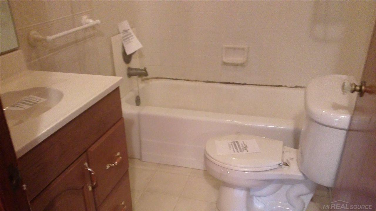 3385 Longview Avenue Rochester Hills, MI 48307 - Photo 14 of 21