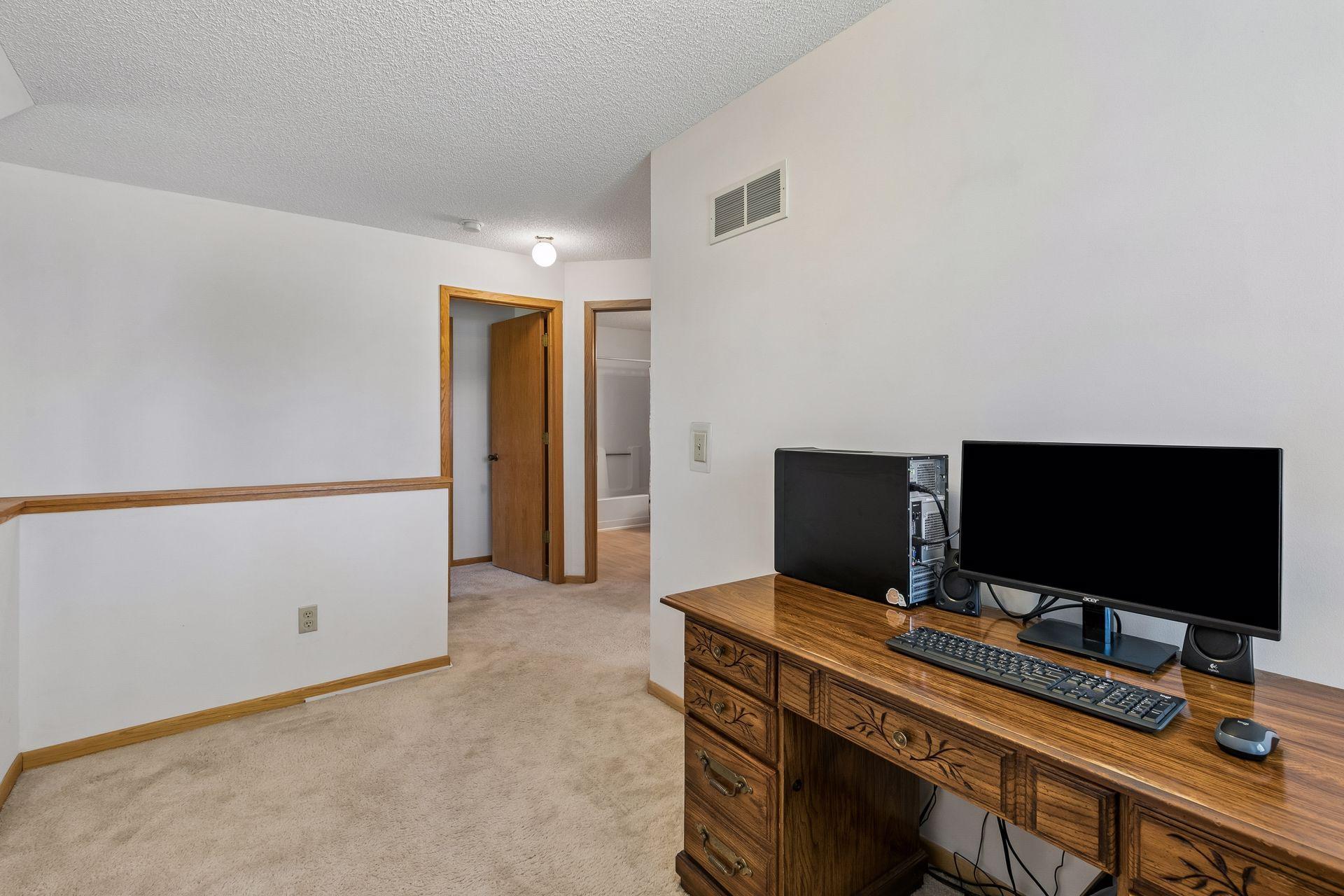 12750 Edgewater Path Apple Valley, MN 55124 - Photo 18 of 37