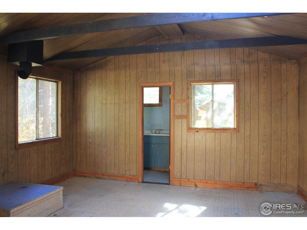 31433 Buckhorn Road Bellvue, CO 80512 - Photo 8 of 39 Gallery Image 8