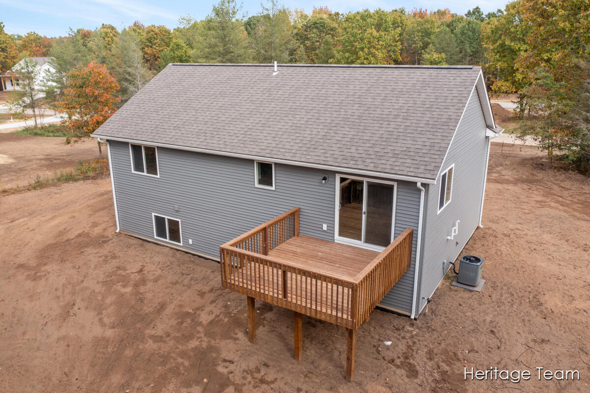 910 Apple Ridge Allegan, MI 49010 - Photo 26 of 36 IMG_1023