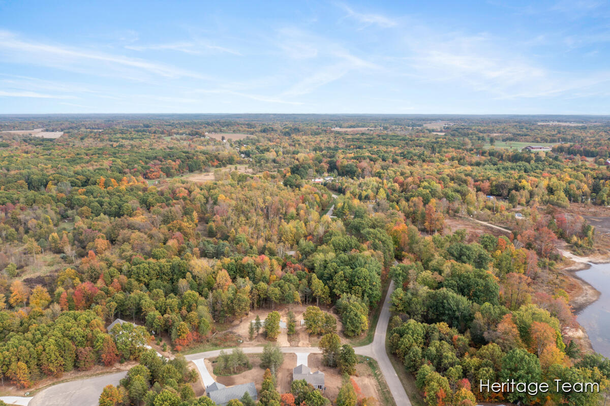 910 Apple Ridge Allegan, MI 49010 - Photo 31 of 36 IMG_1029