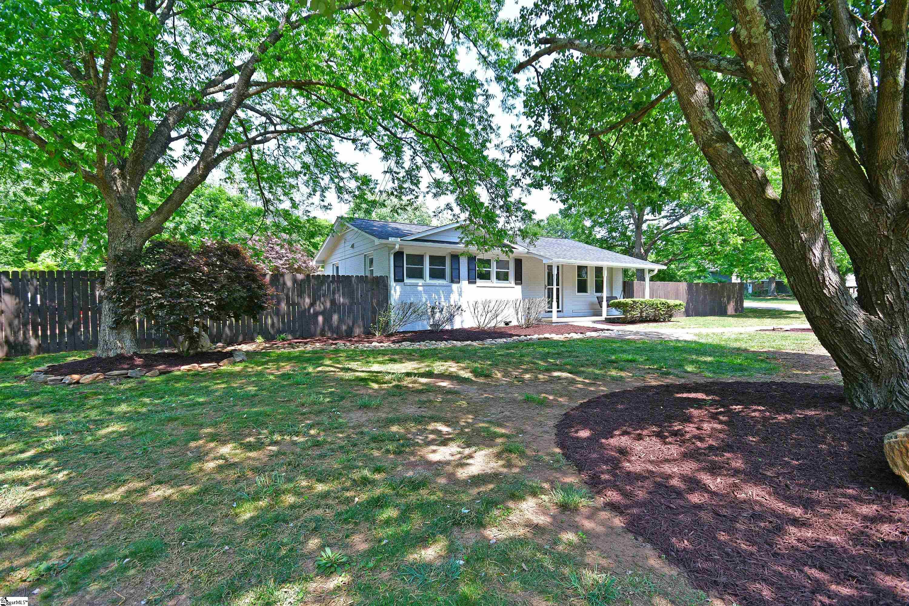 6100 Old Buncombe Road Greenville, SC 29609 - Photo 1 of 32 Gallery Image 1