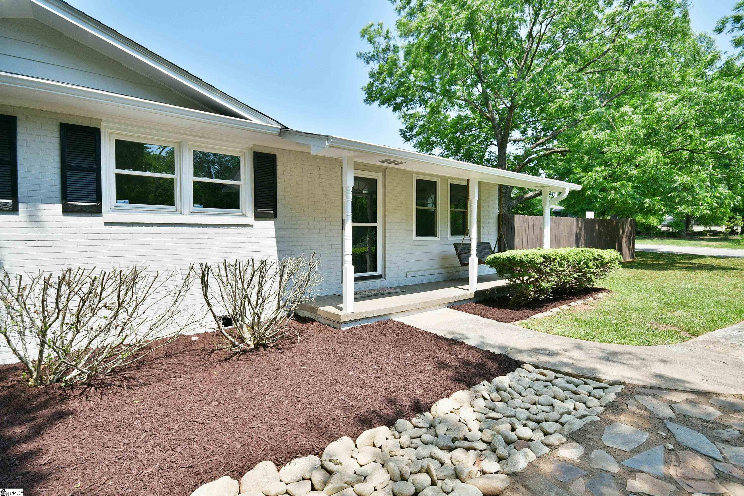 6100 Old Buncombe Road Greenville, SC 29609 - Photo 2 of 32 Gallery Image 2