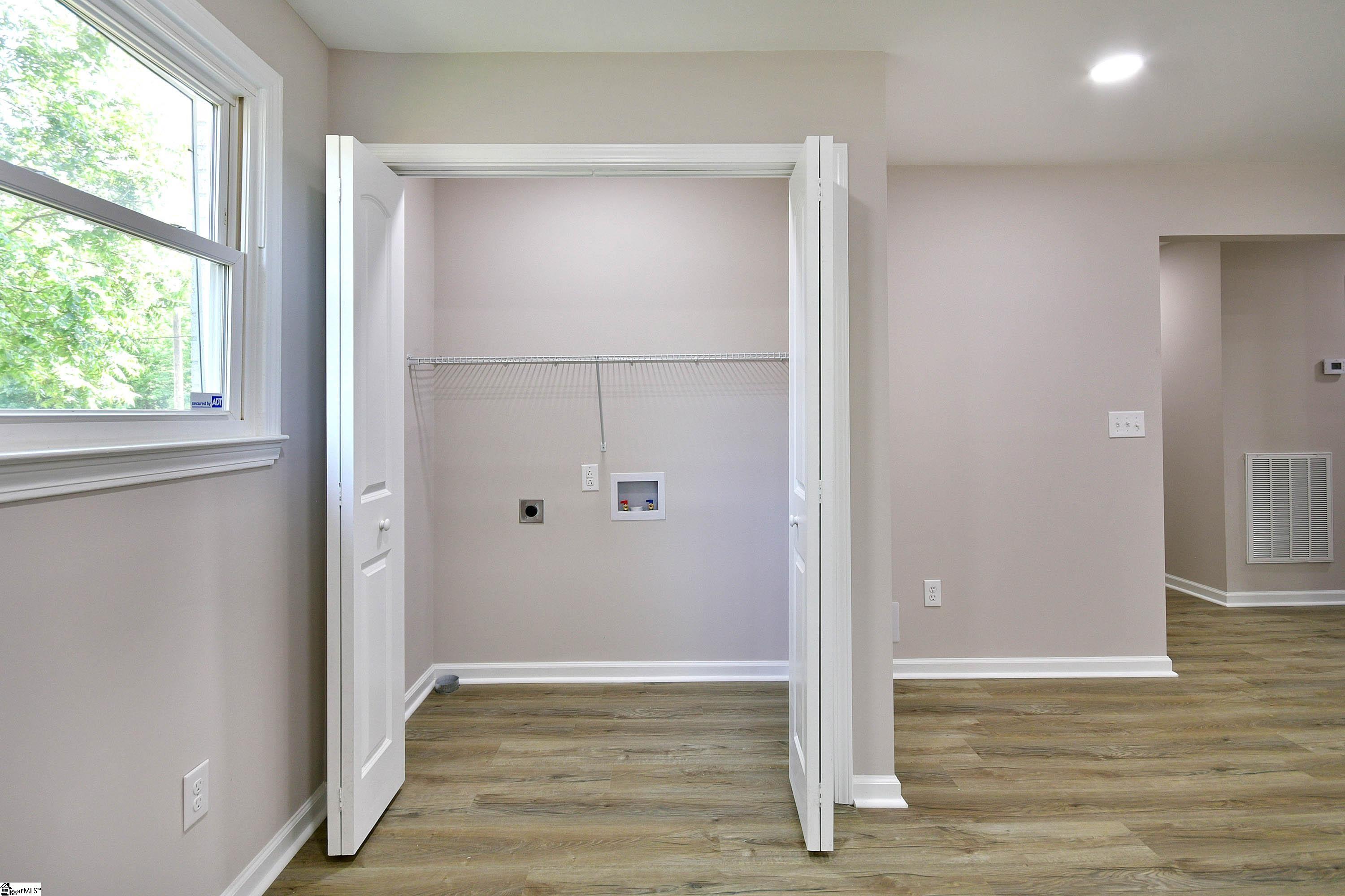 6100 Old Buncombe Road Greenville, SC 29609 - Photo 22 of 32 Gallery Image 22