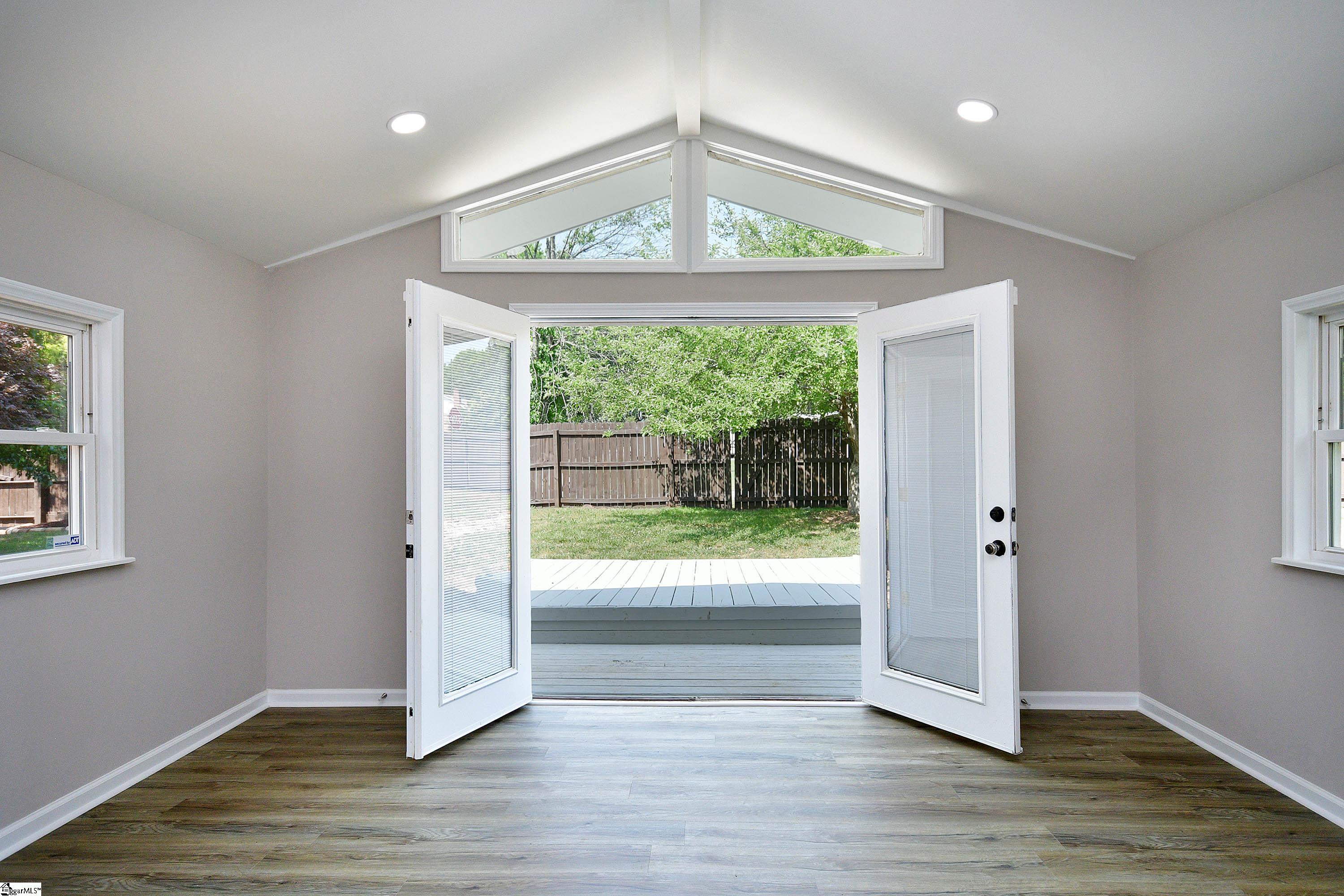 6100 Old Buncombe Road Greenville, SC 29609 - Photo 25 of 32 Gallery Image 25