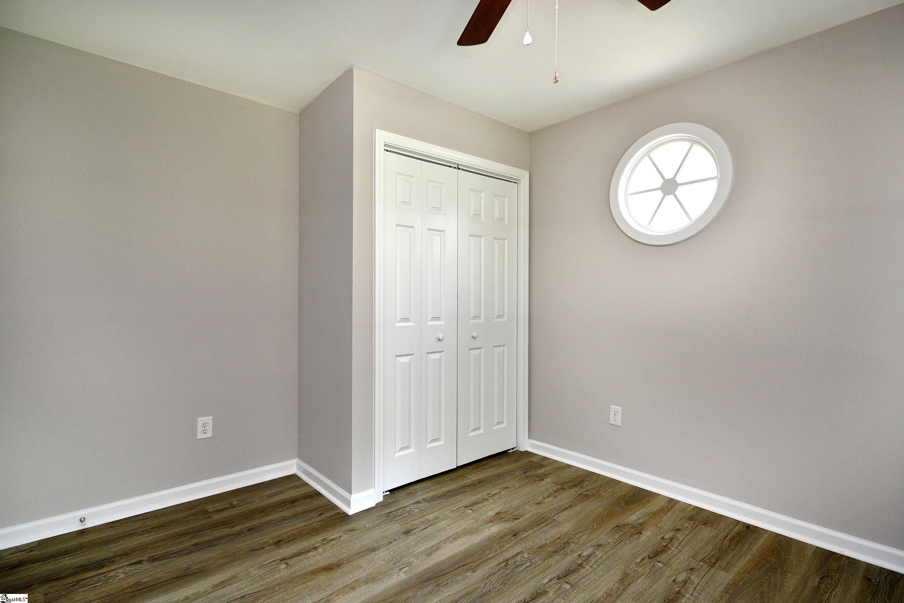 6100 Old Buncombe Road Greenville, SC 29609 - Photo 6 of 32 Gallery Image 6