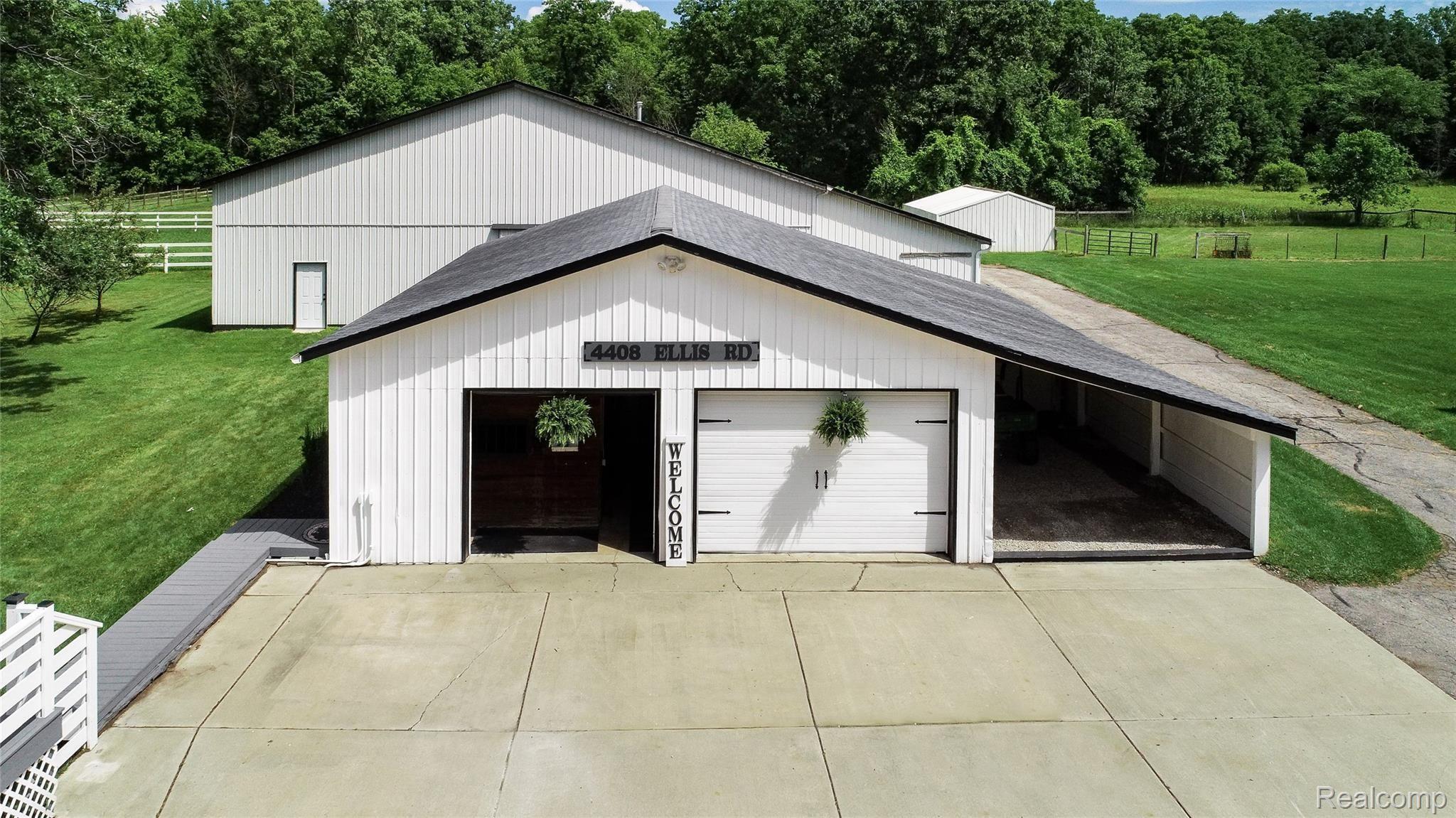 4408 Ellis Road Fowlerville, MI 48836 - Photo 57 of 72 4408_Ellis_86.jpg