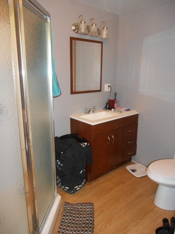 58 Bancroft Street Springfield, MA 01107 - Photo 4 of 13 Gallery Image 4