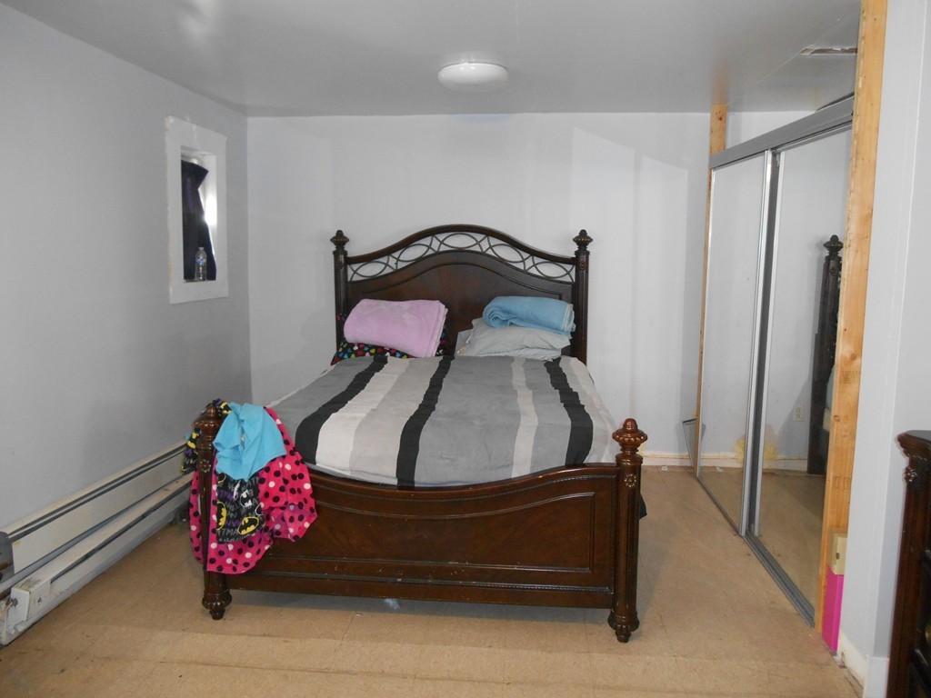 58 Bancroft Street Springfield, MA 01107 - Photo 6 of 13 Gallery Image 6
