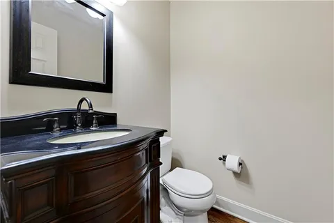 $900,000 | 11260 West 155th Terrace, Overland Park, KS 66221