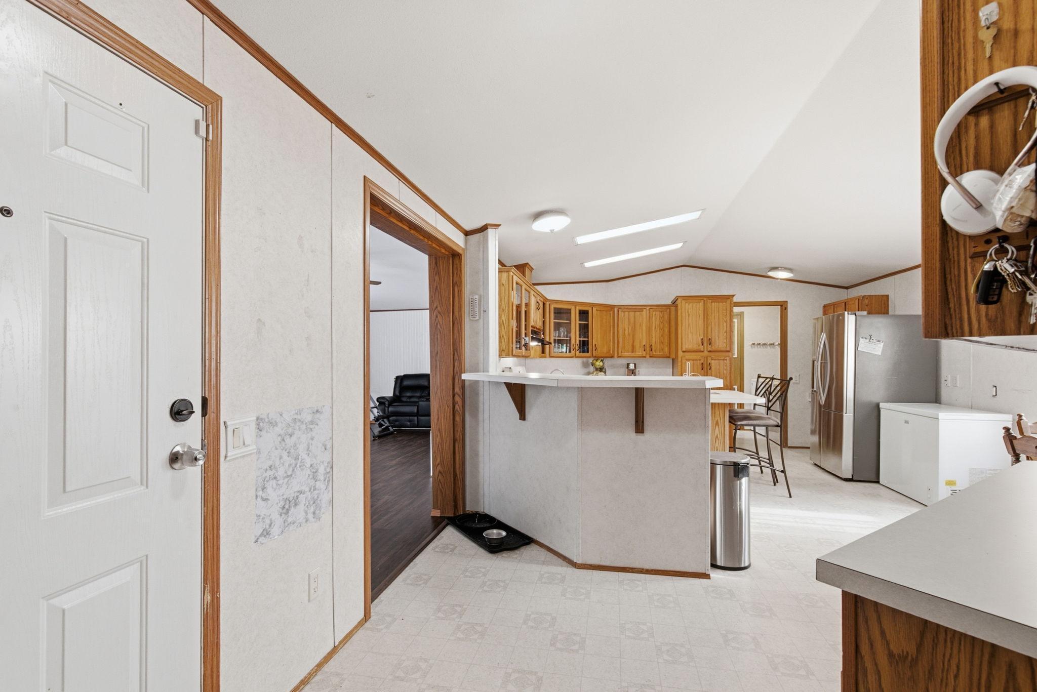 8560 Asiatic Avenue Inver Grove Heights, MN 55077 - Photo 10 of 28