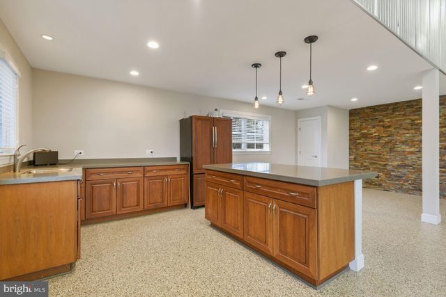 $4,500,000 | 637 Innsbruck Avenue, Great Falls, VA 22066