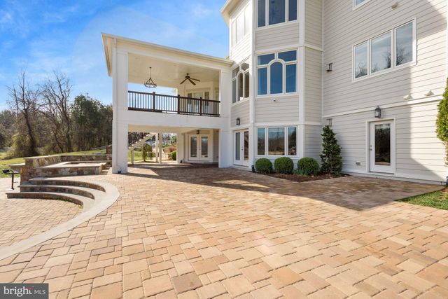 $4,500,000 | 637 Innsbruck Avenue, Great Falls, VA 22066