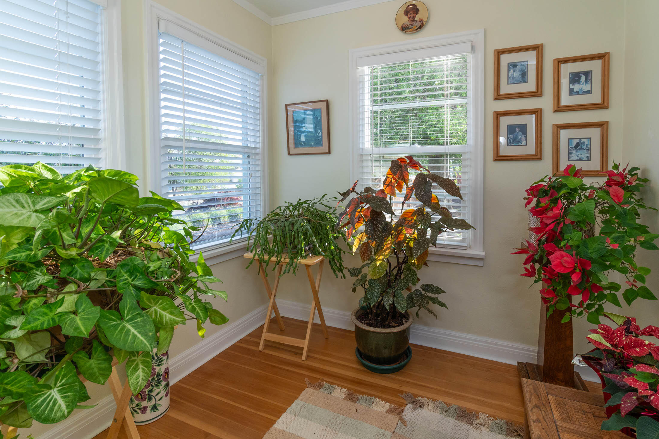 1937 Northeast Laughlin Road Prineville, OR 97754 - Photo 13 of 42 Sun Room off Entry