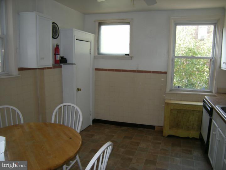 146 Springton Road Upper Darby, PA 19082 - Photo 11 of 17 Kitchen