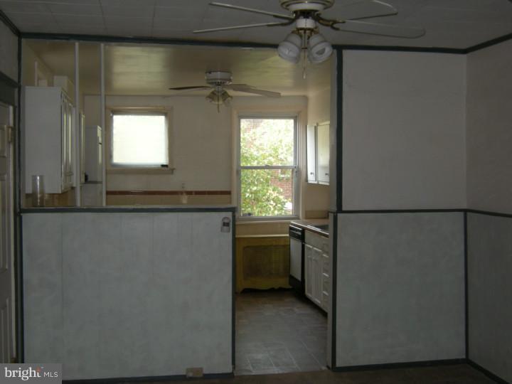 146 Springton Road Upper Darby, PA 19082 - Photo 8 of 17 Kitchen