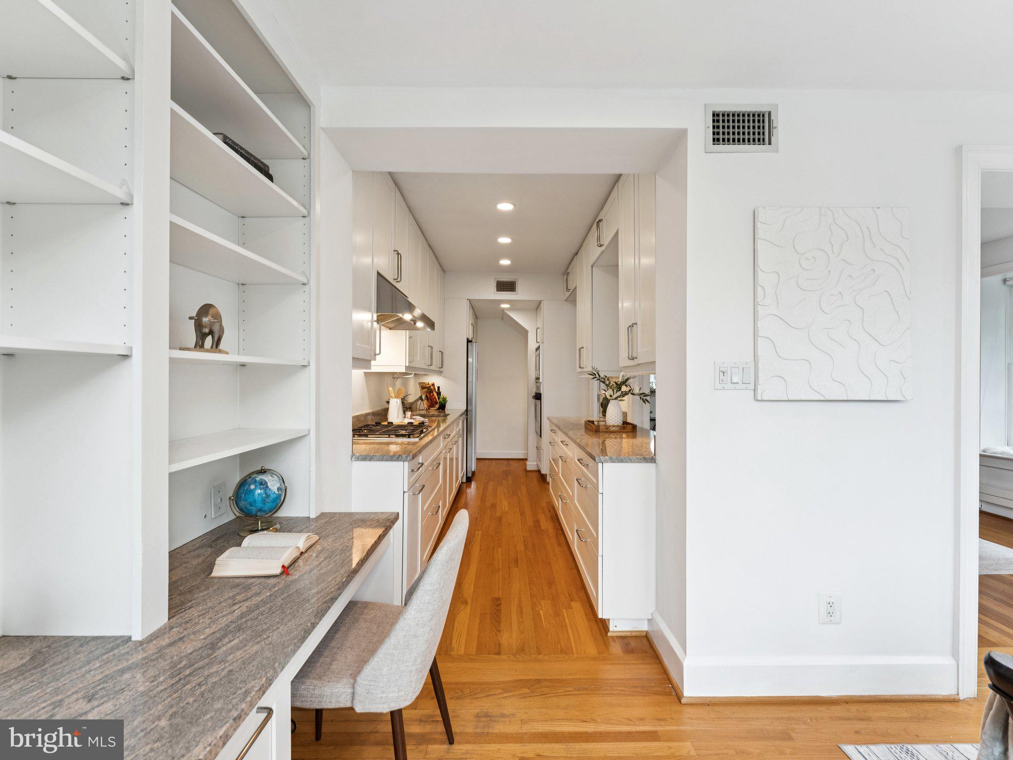 3541 R Street Northwest Washington, DC 20007 - Photo 12 of 35 a view of a living room