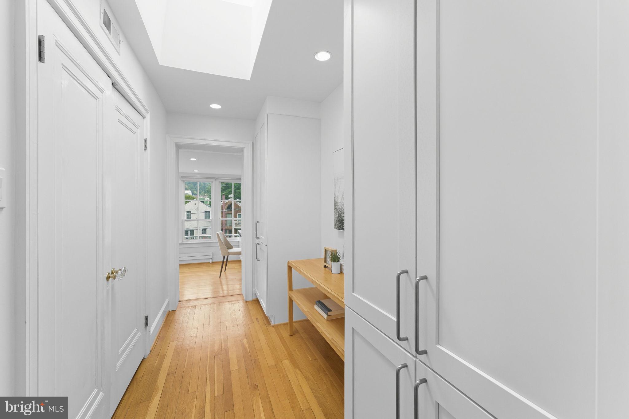 3541 R Street Northwest Washington, DC 20007 - Photo 23 of 35 a bathroom with a bathtub and a shower