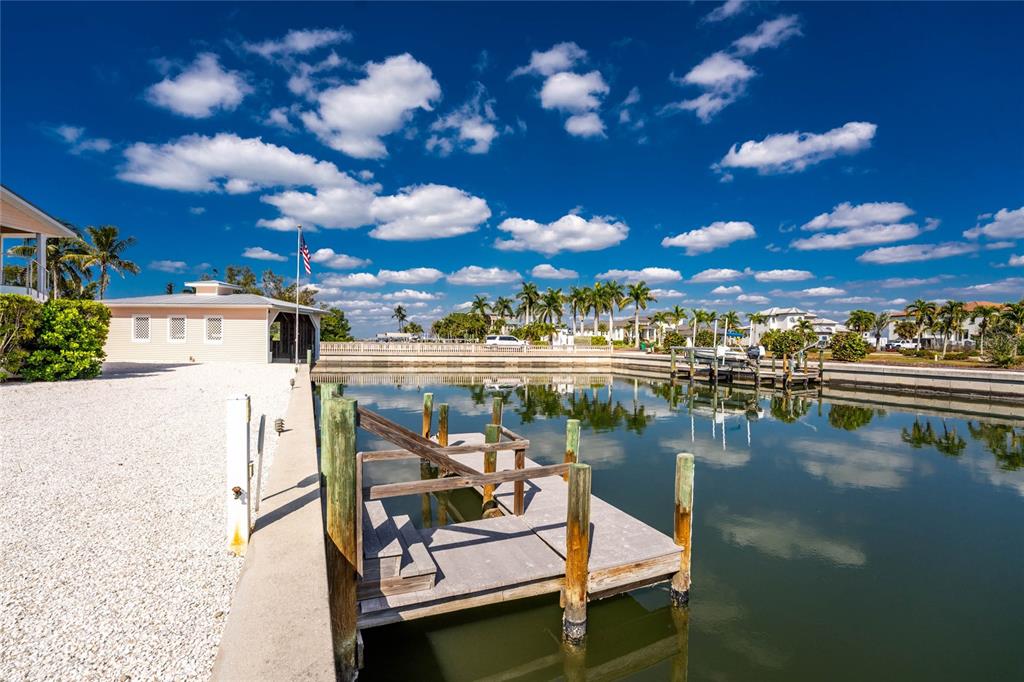 2805 North Beach Road, Unit B Englewood, FL 34223 - Photo 57 of 86