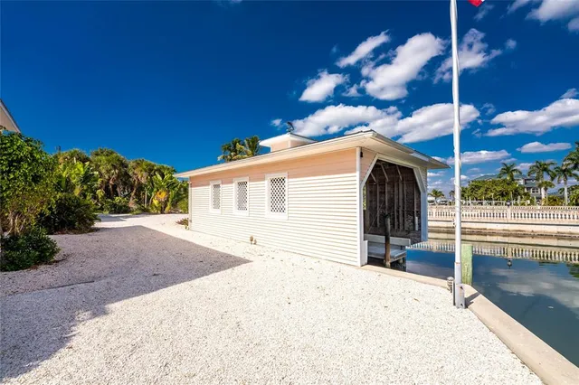 $1,750,000 | 2805 North Beach Road, Unit B, Englewood, FL 34223