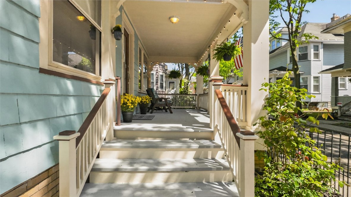 34 Erion Crescent Rochester, NY 14607 - Photo 40 of 49 front porch