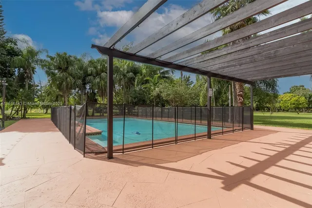 $1,250,000 | 21820 Southwest 254th Street, Homestead, FL 33031