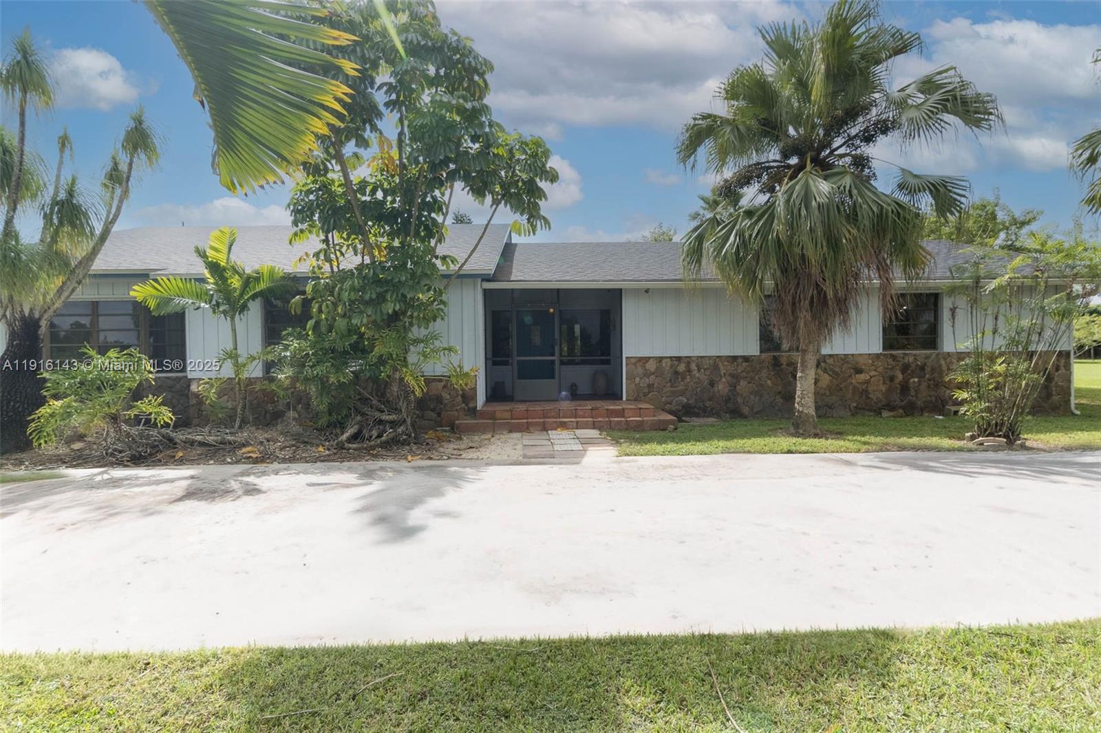 21820 Southwest 254th Street Homestead, FL 33031 - Photo 2 of 26